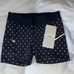 brand new lululemon biker shorts- reflective